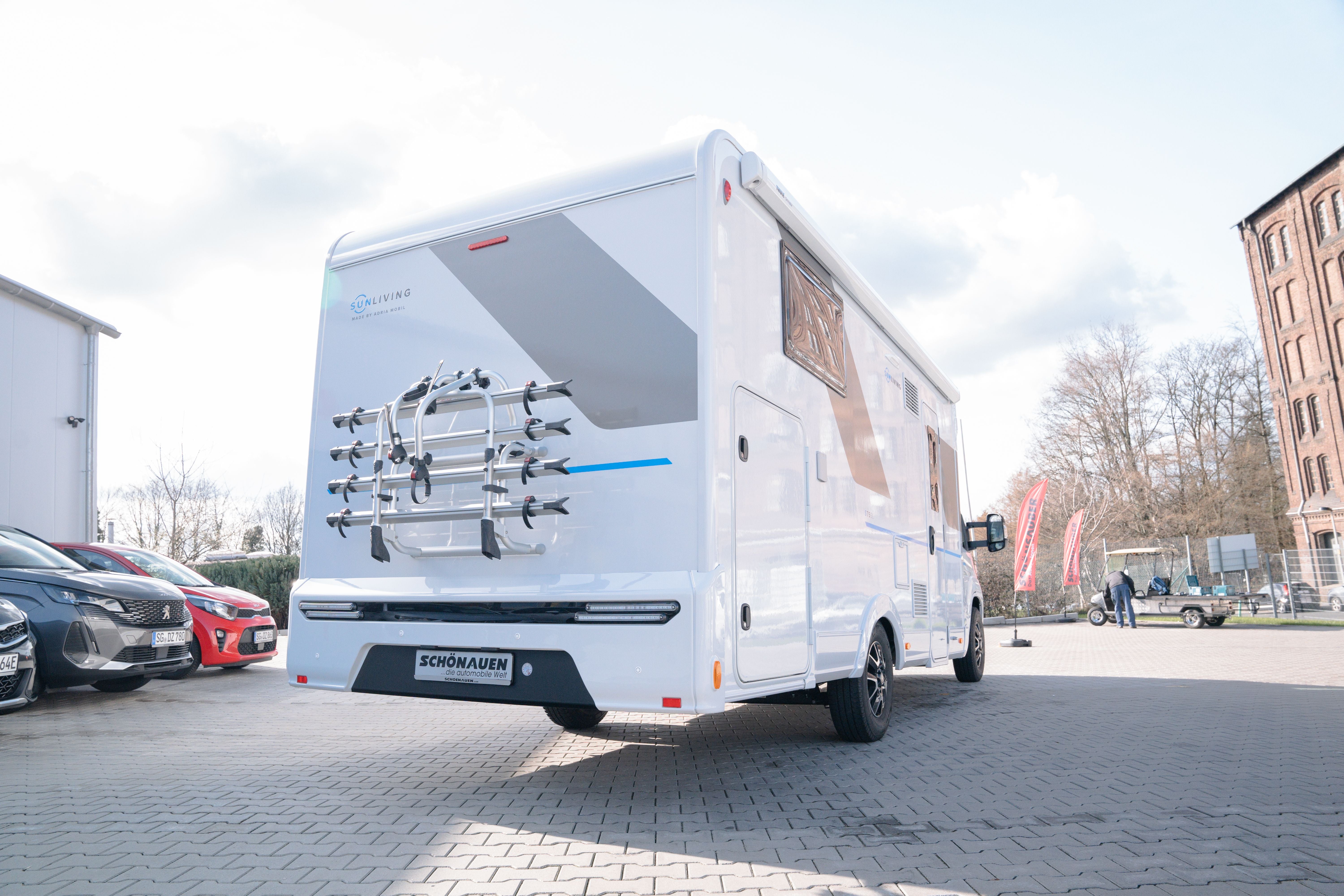 Teilintegriertes Wohnmobil 4 Schlafplätze – 4