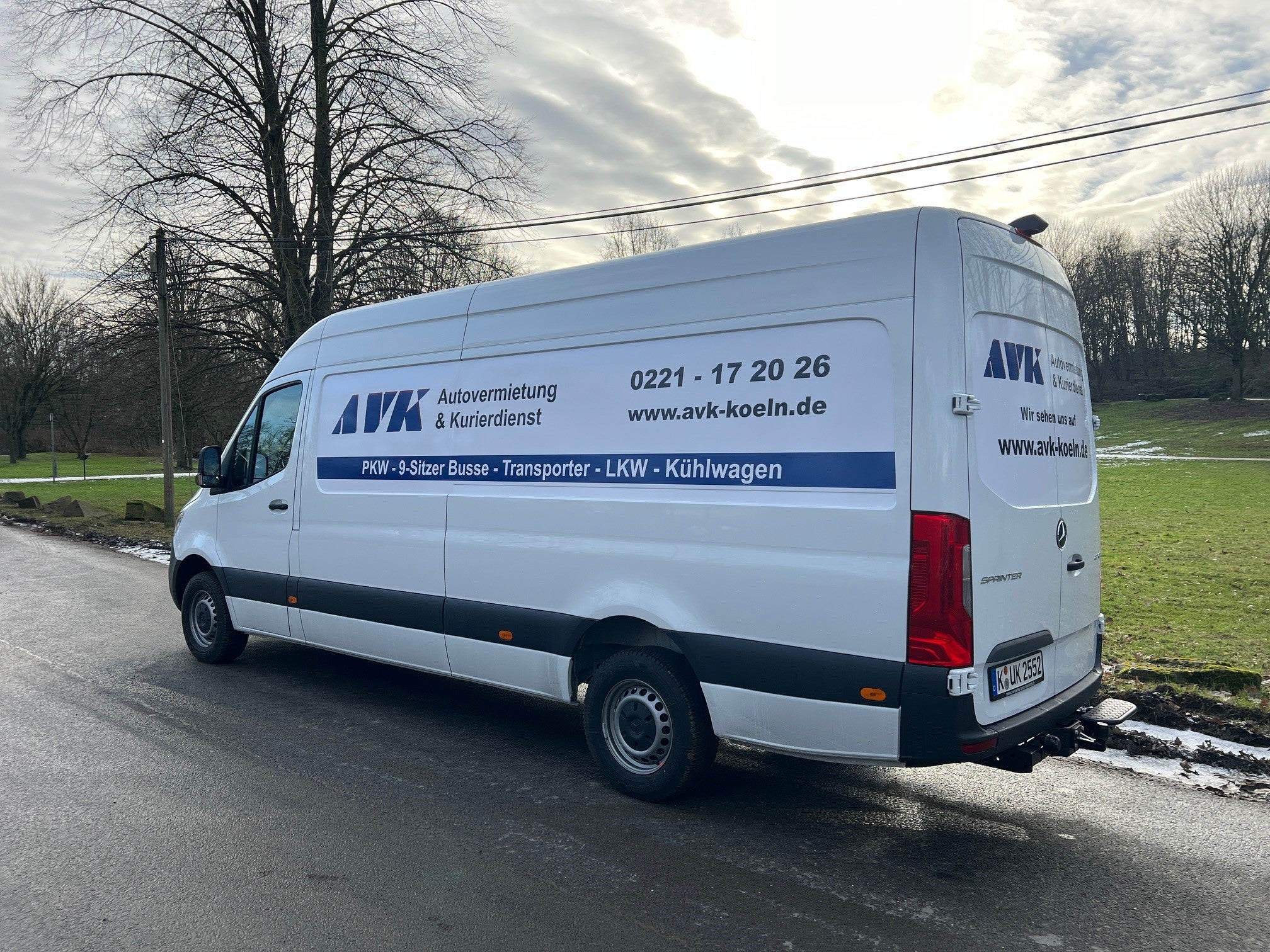 Mercedes Benz Sprinter 313 CDI XXL (4,20m lang) auch mit Fahrer möglich