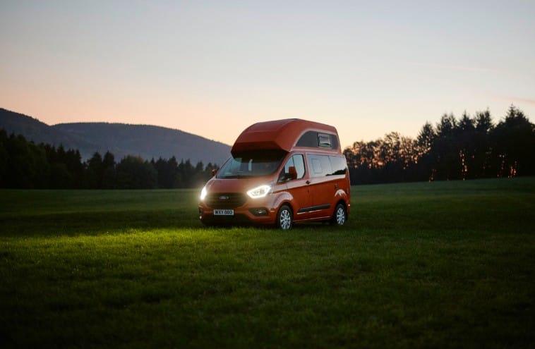 Ford Nugget Wohnmobil - Camper - Westfalia - Hochdach optional mit AHK und Markise