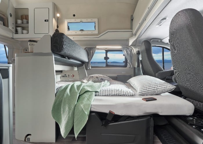 Ford Nugget Wohnmobil - Camper - Westfalia - Hochdach optional mit AHK und Markise – 4