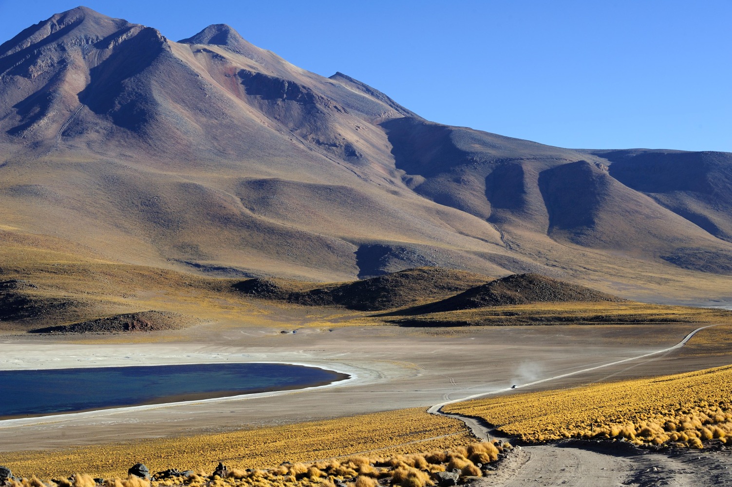 explora ATACAMA, PATAGONIA & RAPA NUI mieten bei Vladi Private Islands