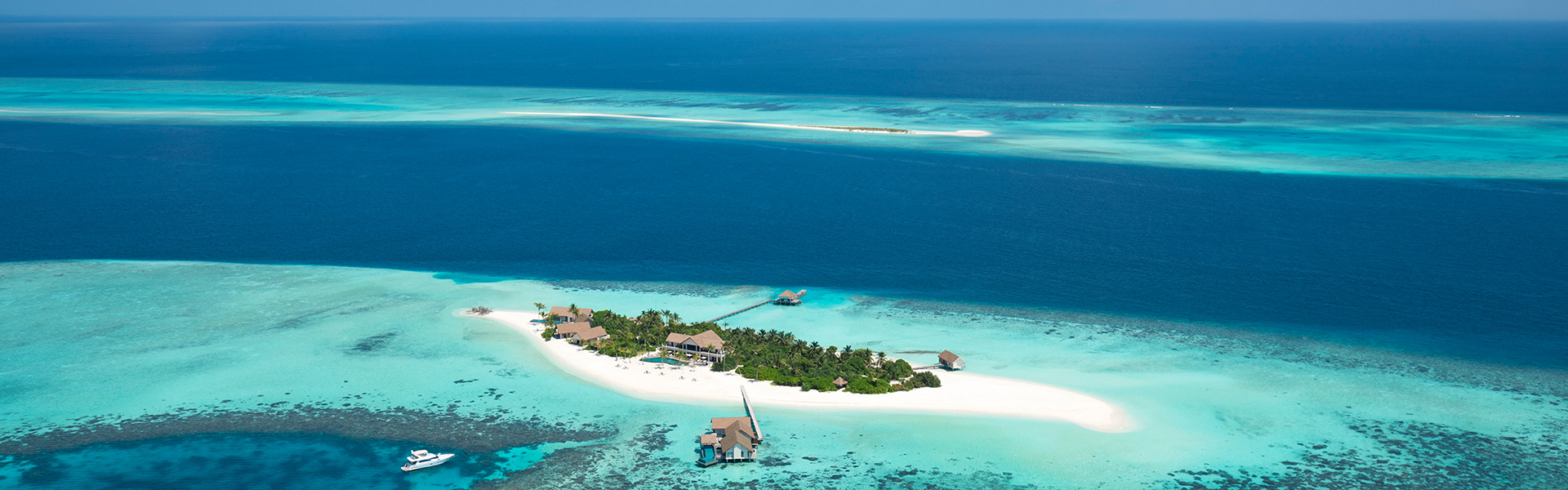 Four Seasons Private Island Voavah mieten bei Vladi Private Islands