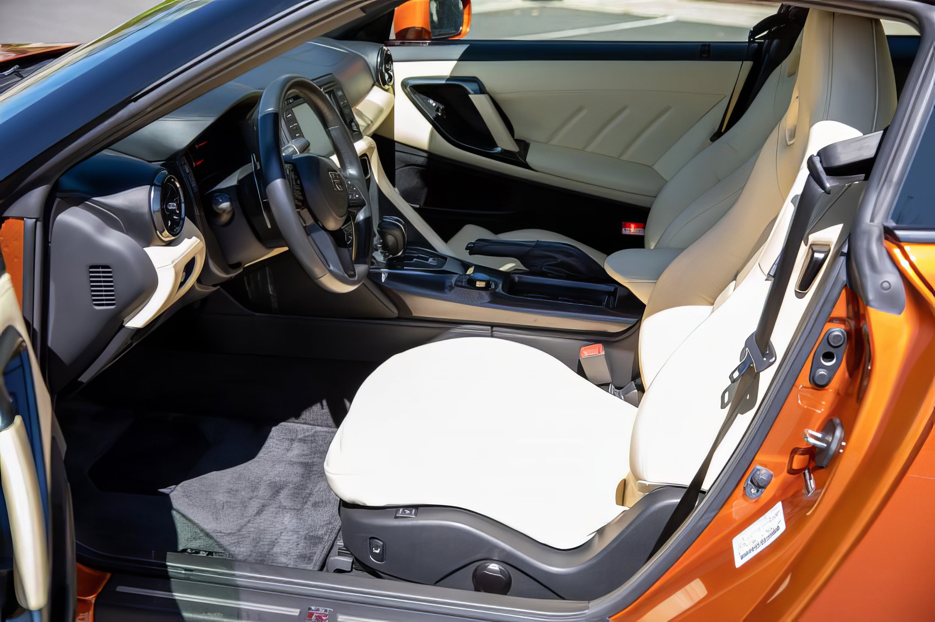 Nissan GT-R GTR – 4