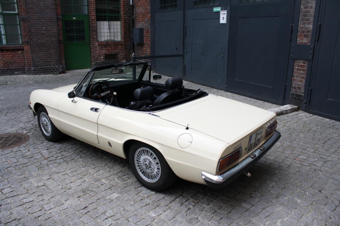 Oldtimer Alfa Romeo Spider 2000 – 3