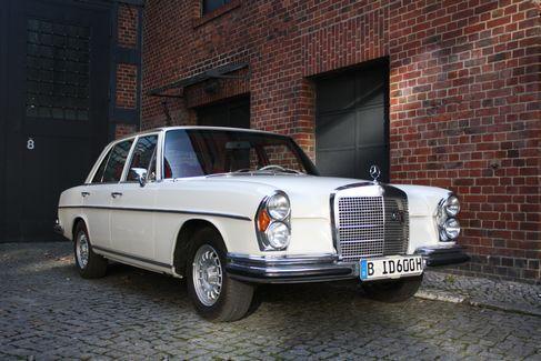 Oldtimer Mercedes 280 S Automatic – 4
