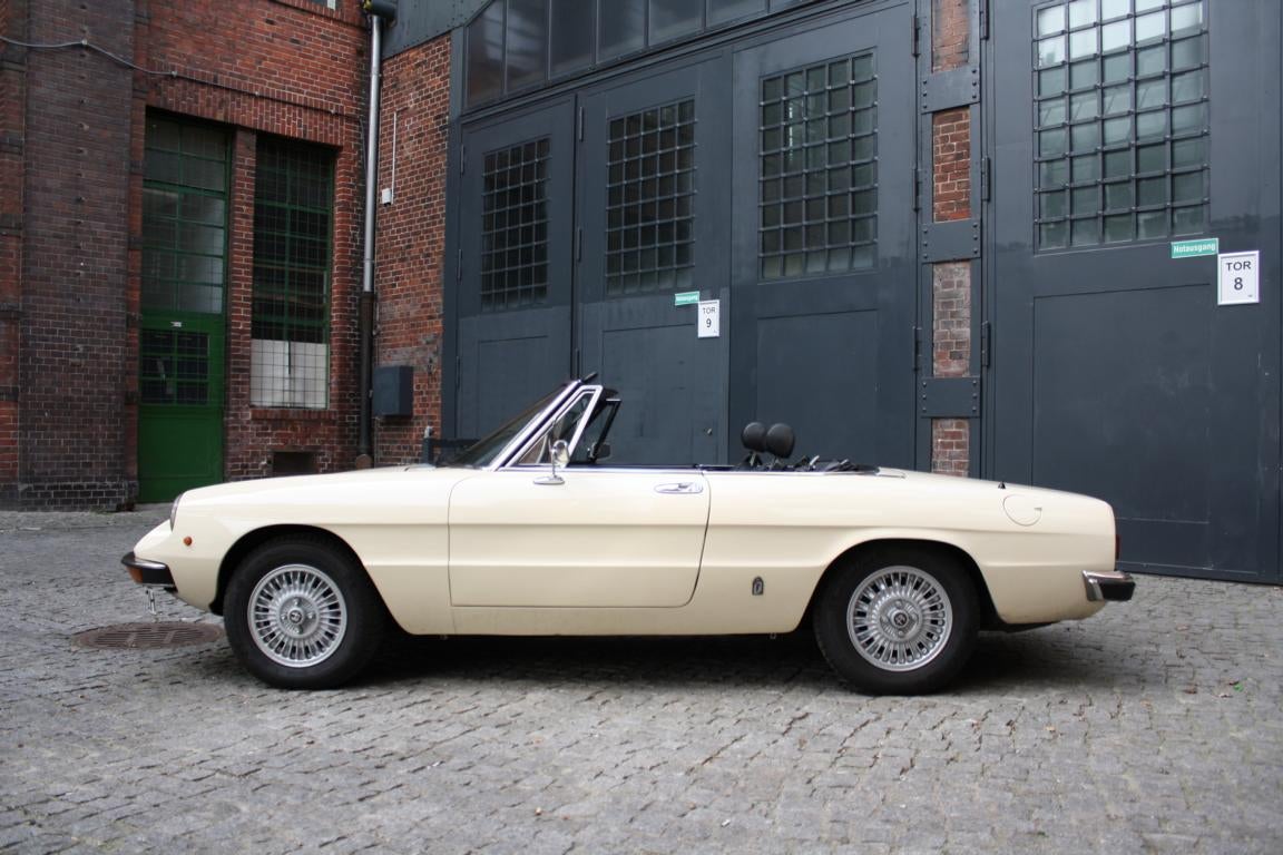 Oldtimer Alfa Romeo Spider 2000