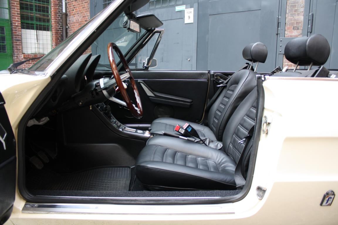 Oldtimer Alfa Romeo Spider 2000 – 4