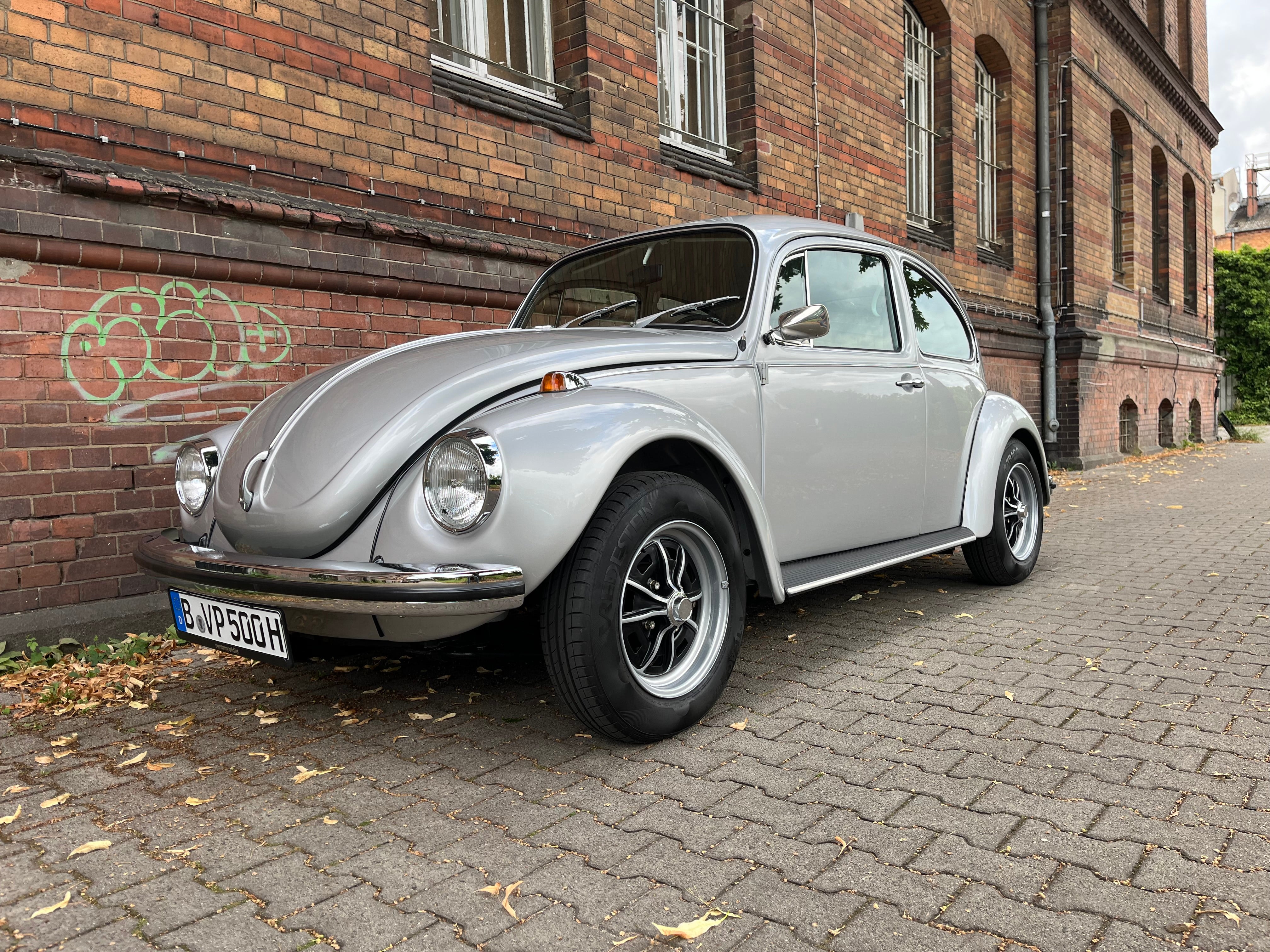 Oldtimer VW Käfer 1302 LS Automatic – 3