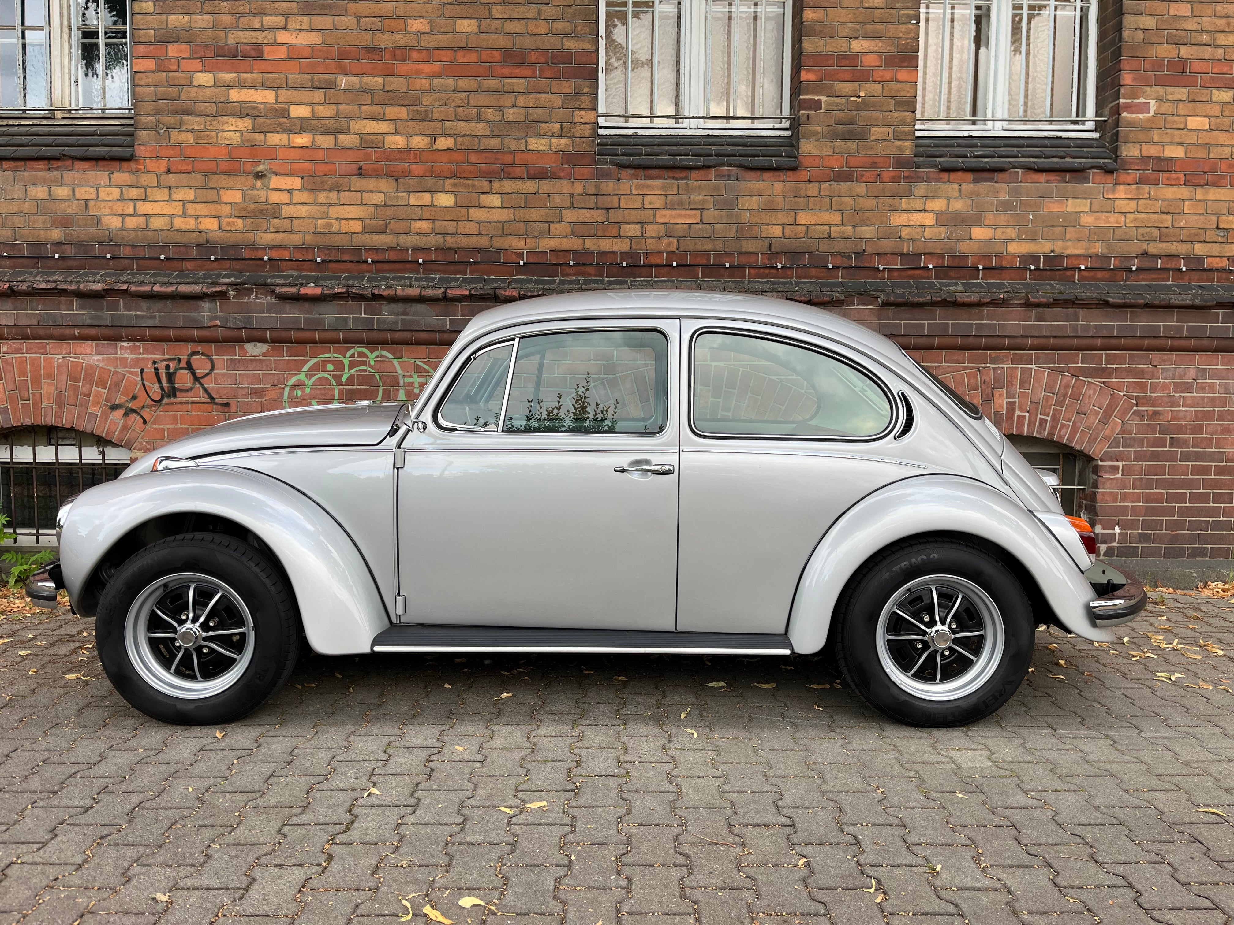 Oldtimer VW Käfer 1302 LS Automatic – 2
