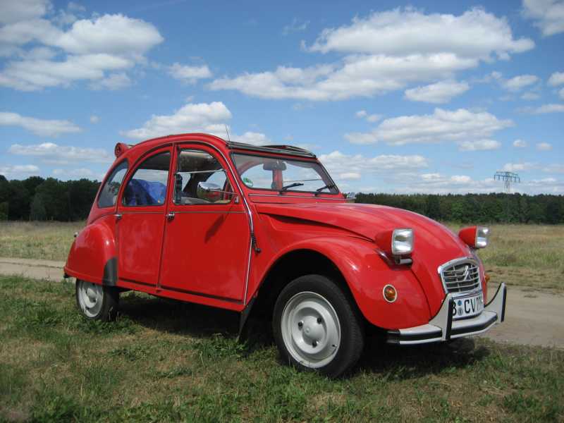 Oldtimer Citroen 2 CV 6 Club Ente – 2