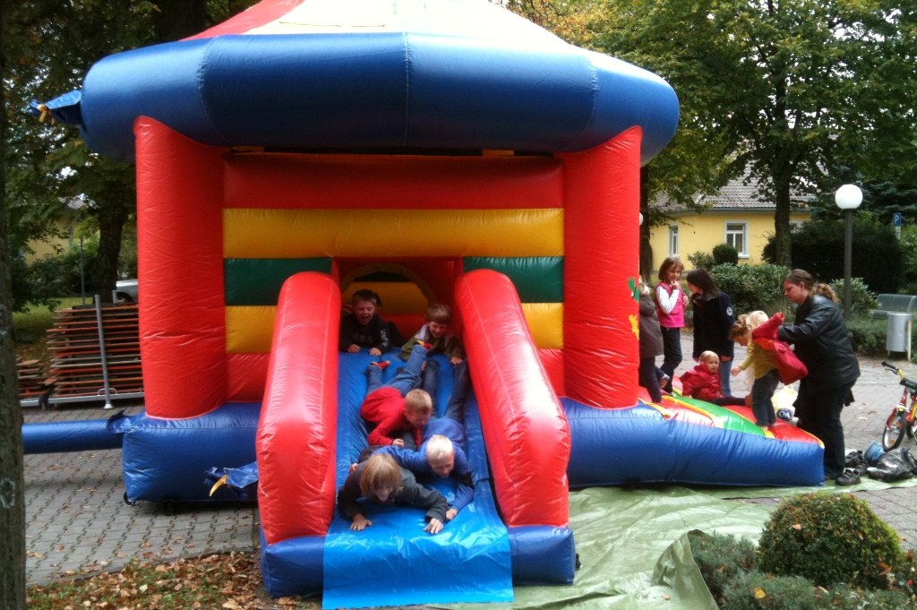 Hüpfburg Multiplay Karussell mieten in Koblenz – Kinderspaß fürs Fest – 3
