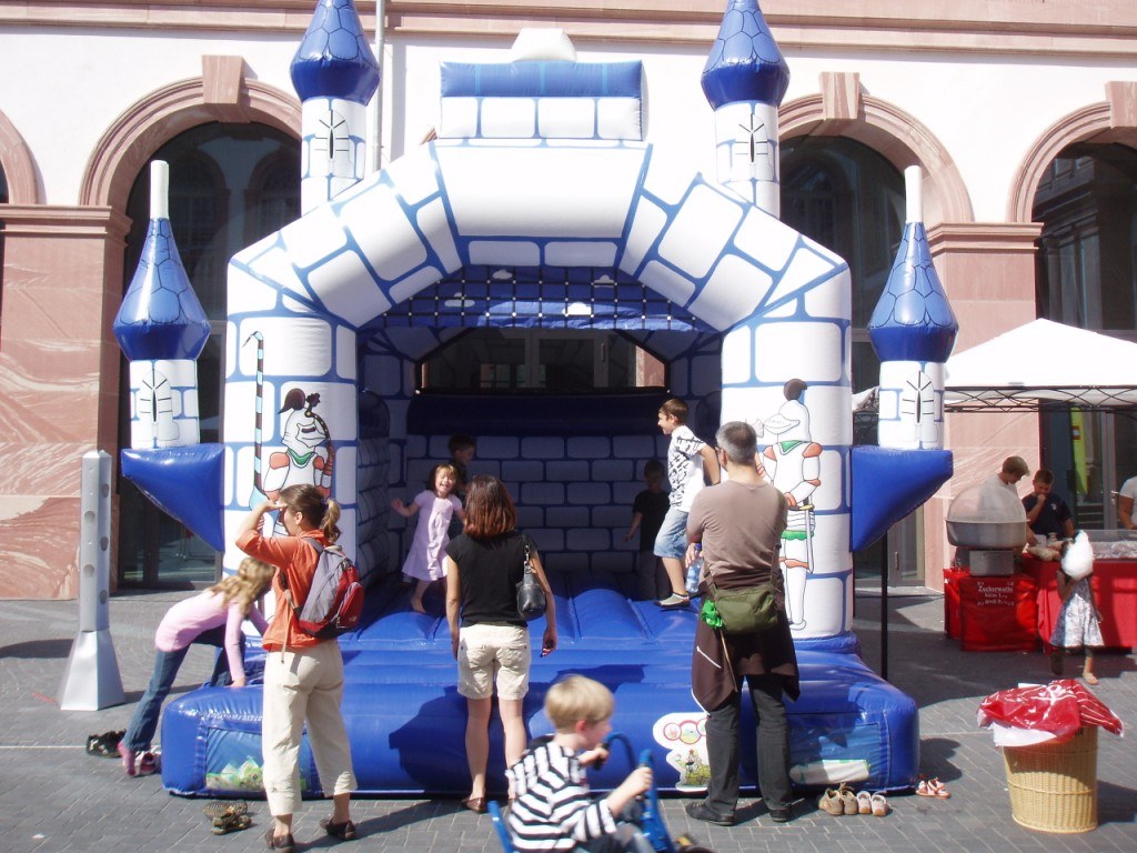 Hüpfburg Ritter mieten in Koblenz bei Dominik Liebehenz – 2
