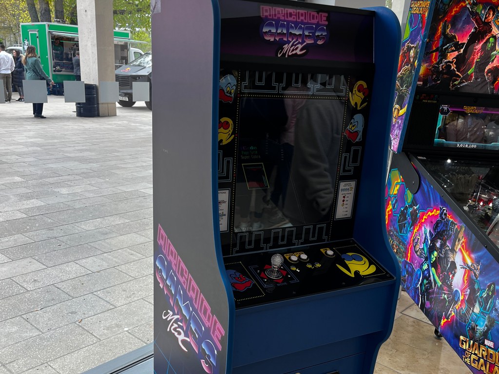Arcade Mix Automat mieten in Koblenz bei Dominik Liebehenz – 2
