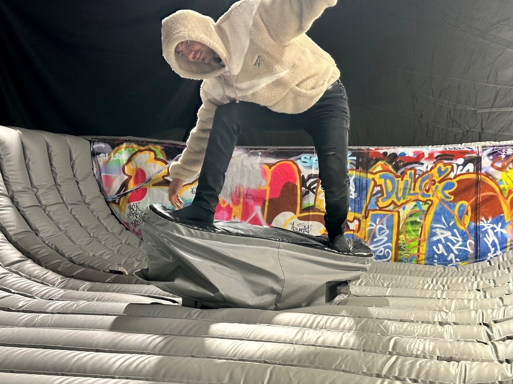 Skateboard Simulator mieten in Koblenz bei Dominik Liebehenz