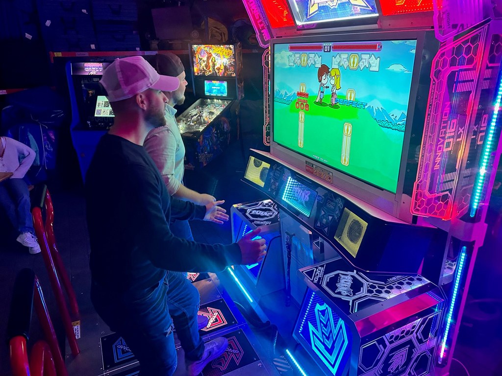 Dance Arcade - Pump it Up buchen mieten in Koblenz – Mietartikel – 3