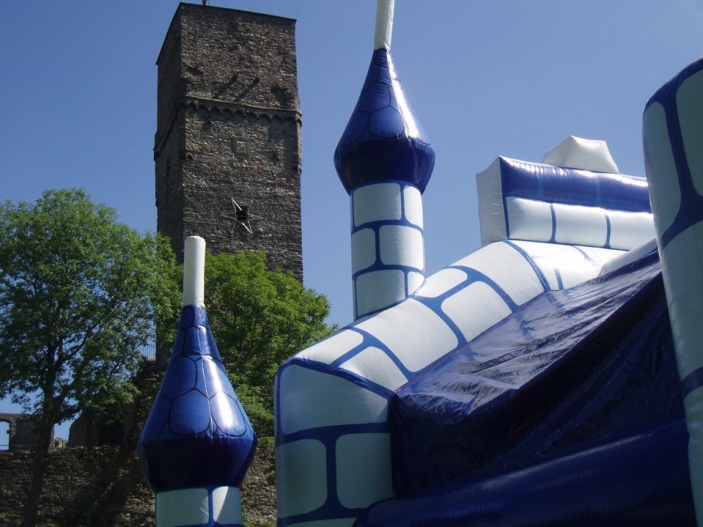 Hüpfburg Ritter mieten in Koblenz bei Dominik Liebehenz – 3