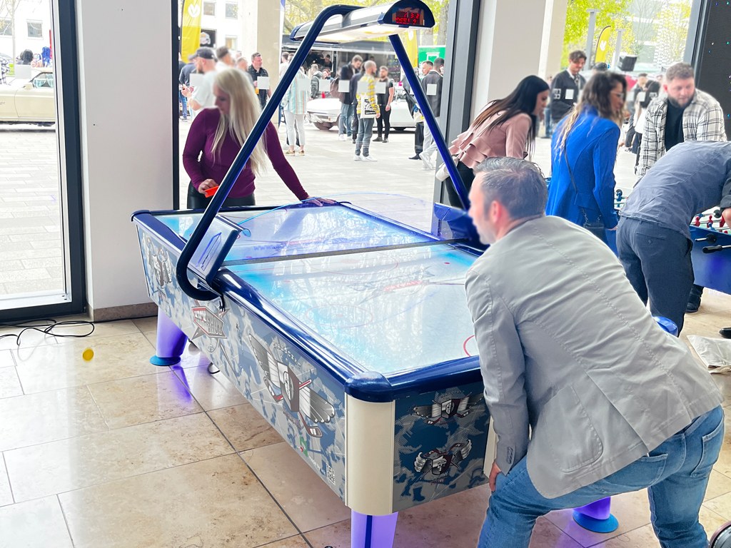 Airhockey Tisch mieten in Hünfelden