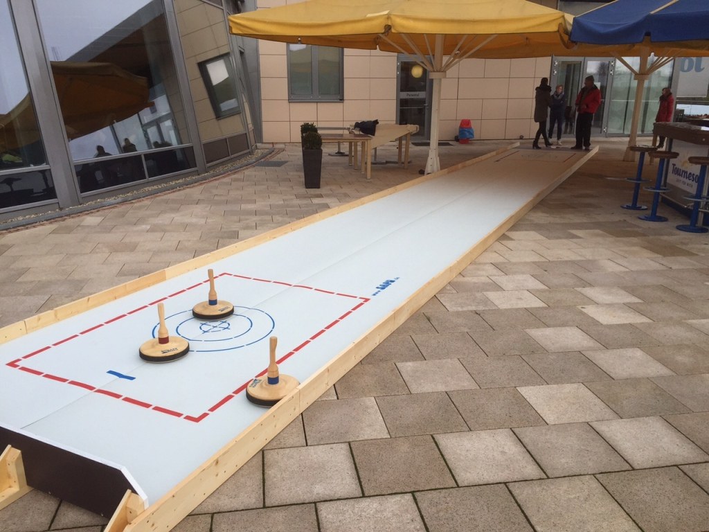 Eisstockbahn mieten in Koblenz bei Dominik Liebehenz