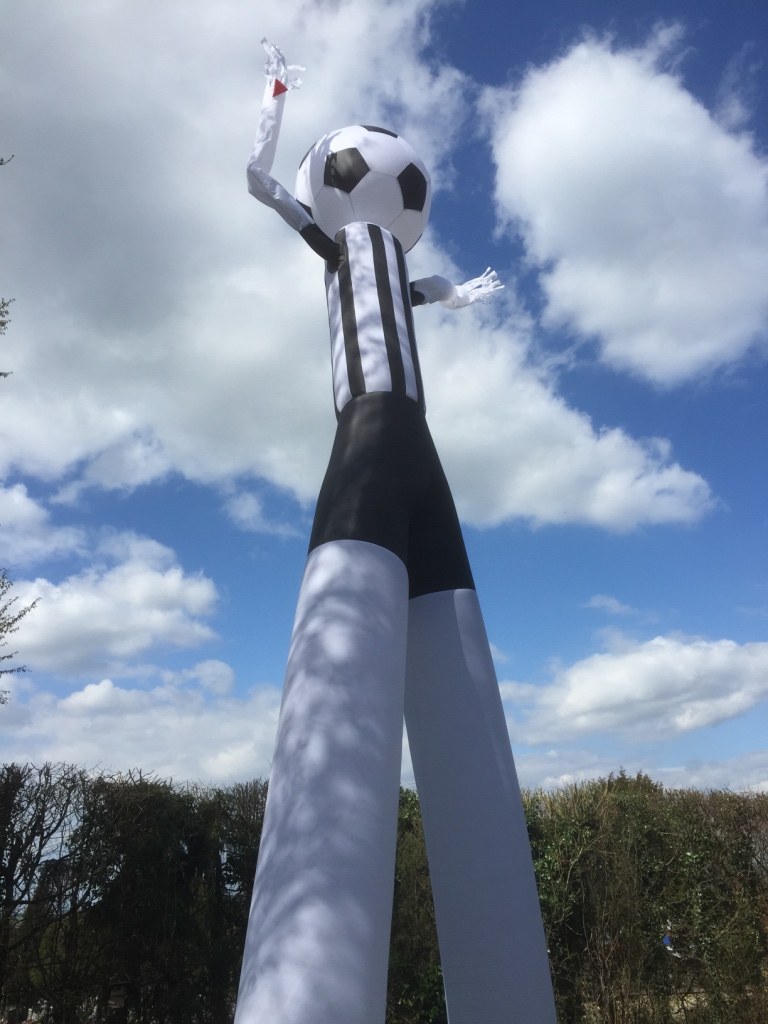 Skydancer Fußball mieten in Koblenz bei Dominik Liebehenz – 3