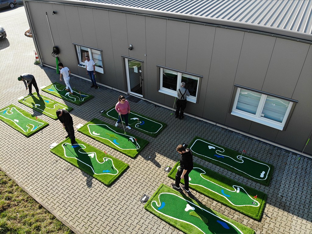 Minigolf mieten in Koblenz bei Dominik Liebehenz – 3