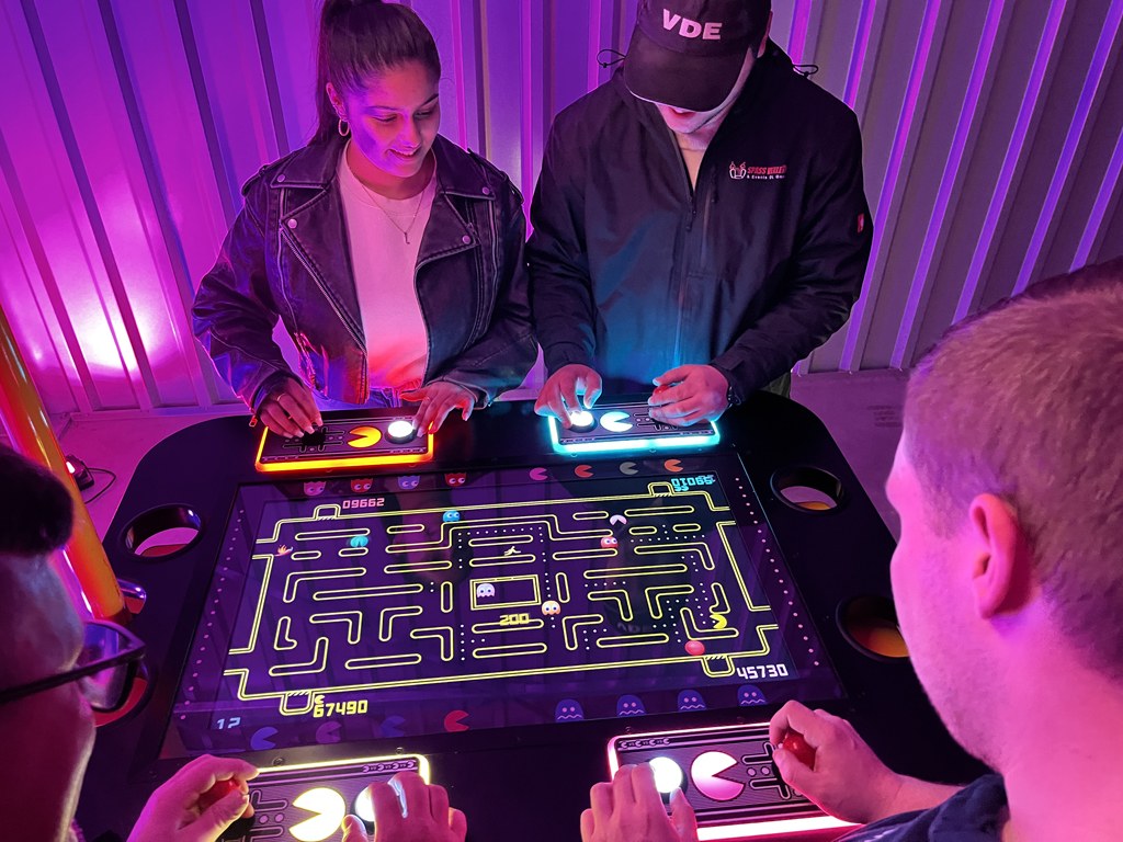 PAC-MAN Battle Royale Chompionship mieten in Koblenz – Mietartikel – 2