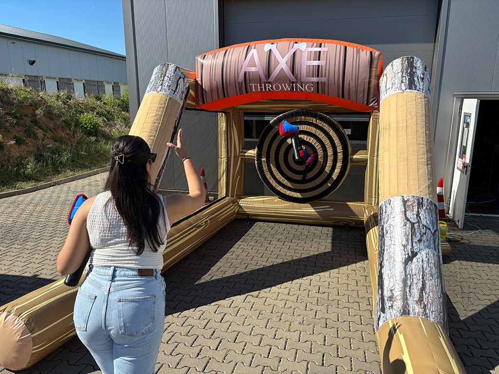 Axtwurf-Spiel "Axe Battle" mieten in Koblenz – Mietartikel
