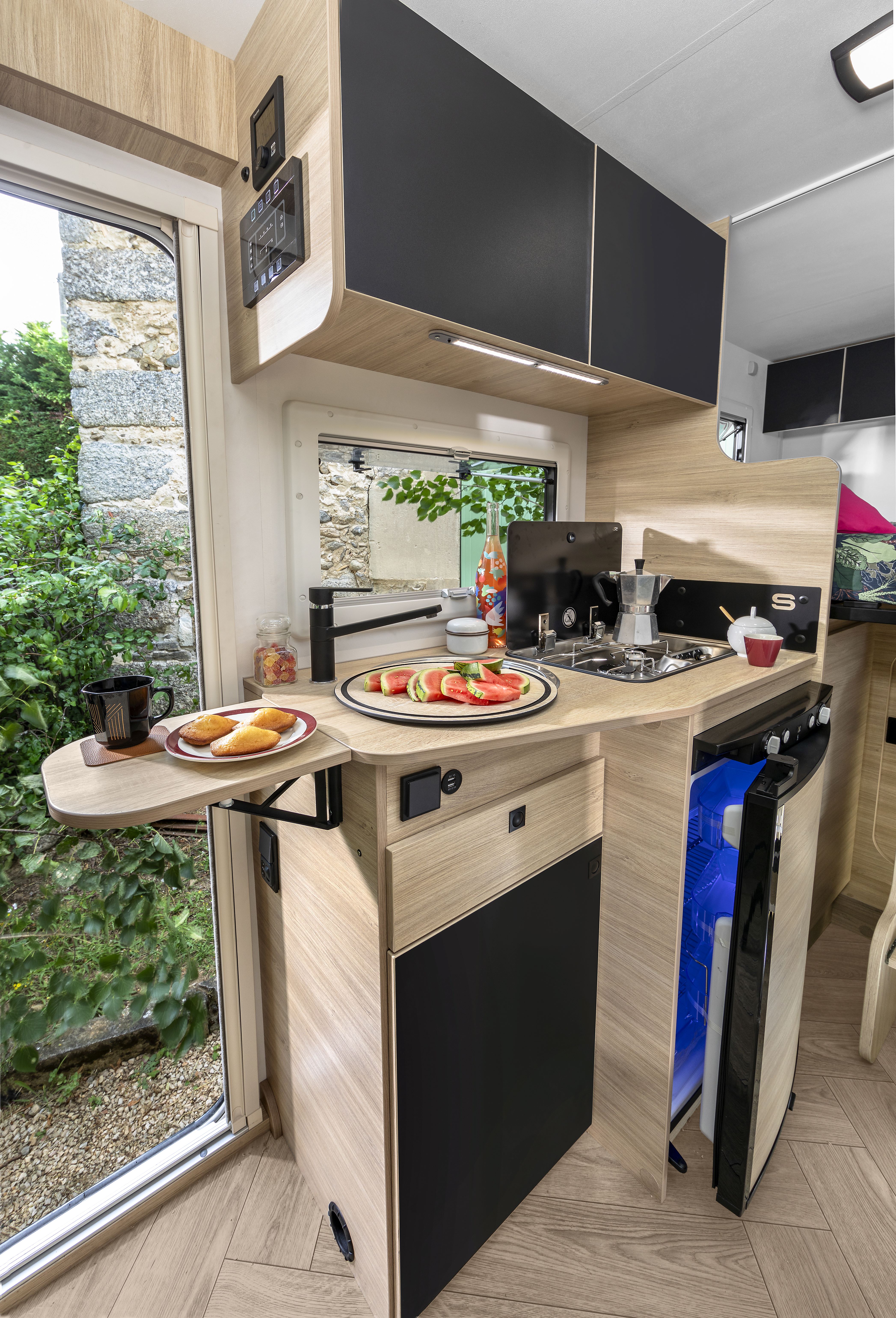teilintegriertes Wohnmobil -6m- für 2 Personen - T1 – 4