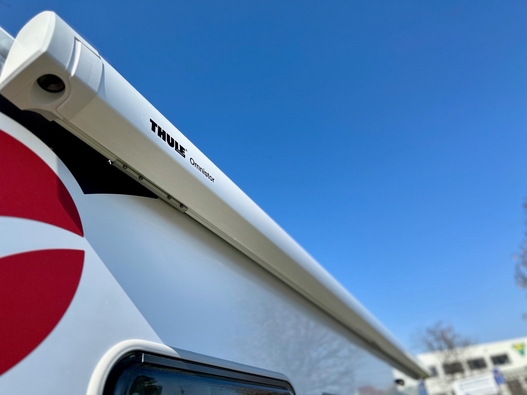 Wohnmobil über 7m mit Einzellängsbetten + Hubbett über Sitzgruppe - T3 – 4