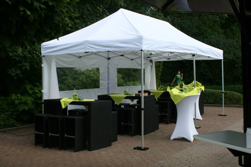 Partyzelt, Faltpavillon mieten 3x6m oder 3x3m, Sternzelt in weiß Profizelt in 5 min aufgebaut