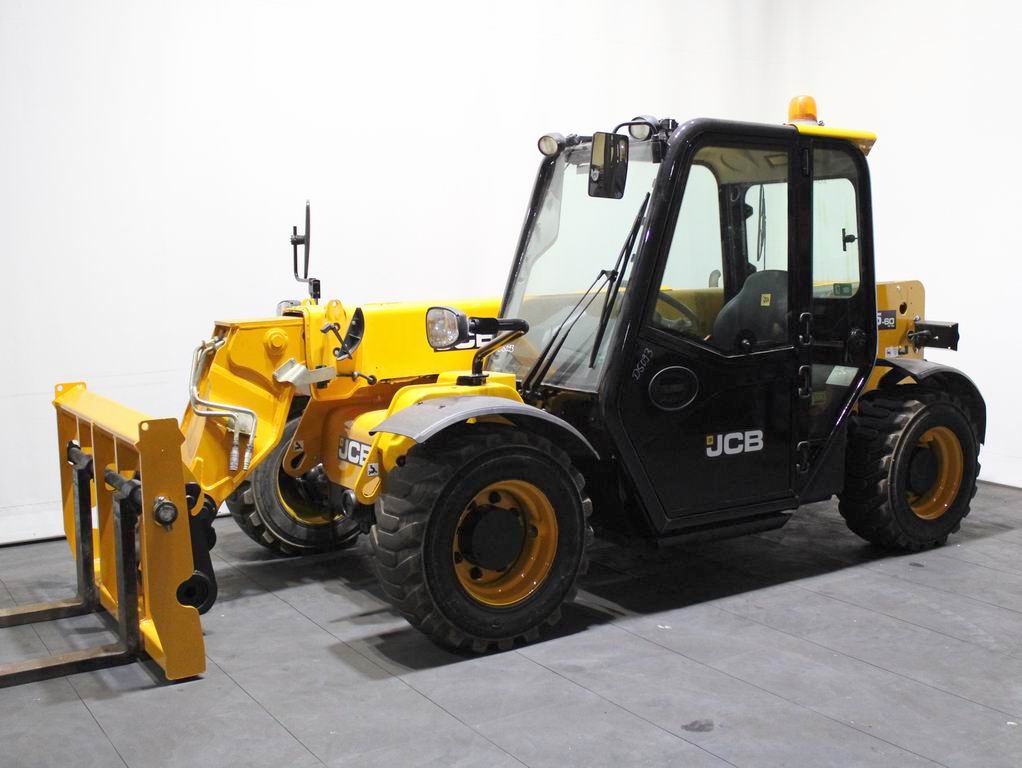 JCB 525-60T4 Teleskopstapler starr mieten bei Richter Gabelstapler GmbH