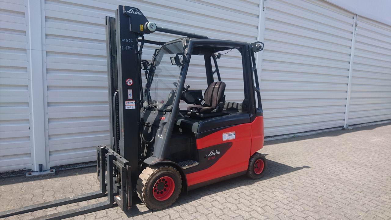 Linde E 30 HL-01/600 387 Elektro 4 Rad-Stapler mieten bei Richter Gabelstapler GmbH