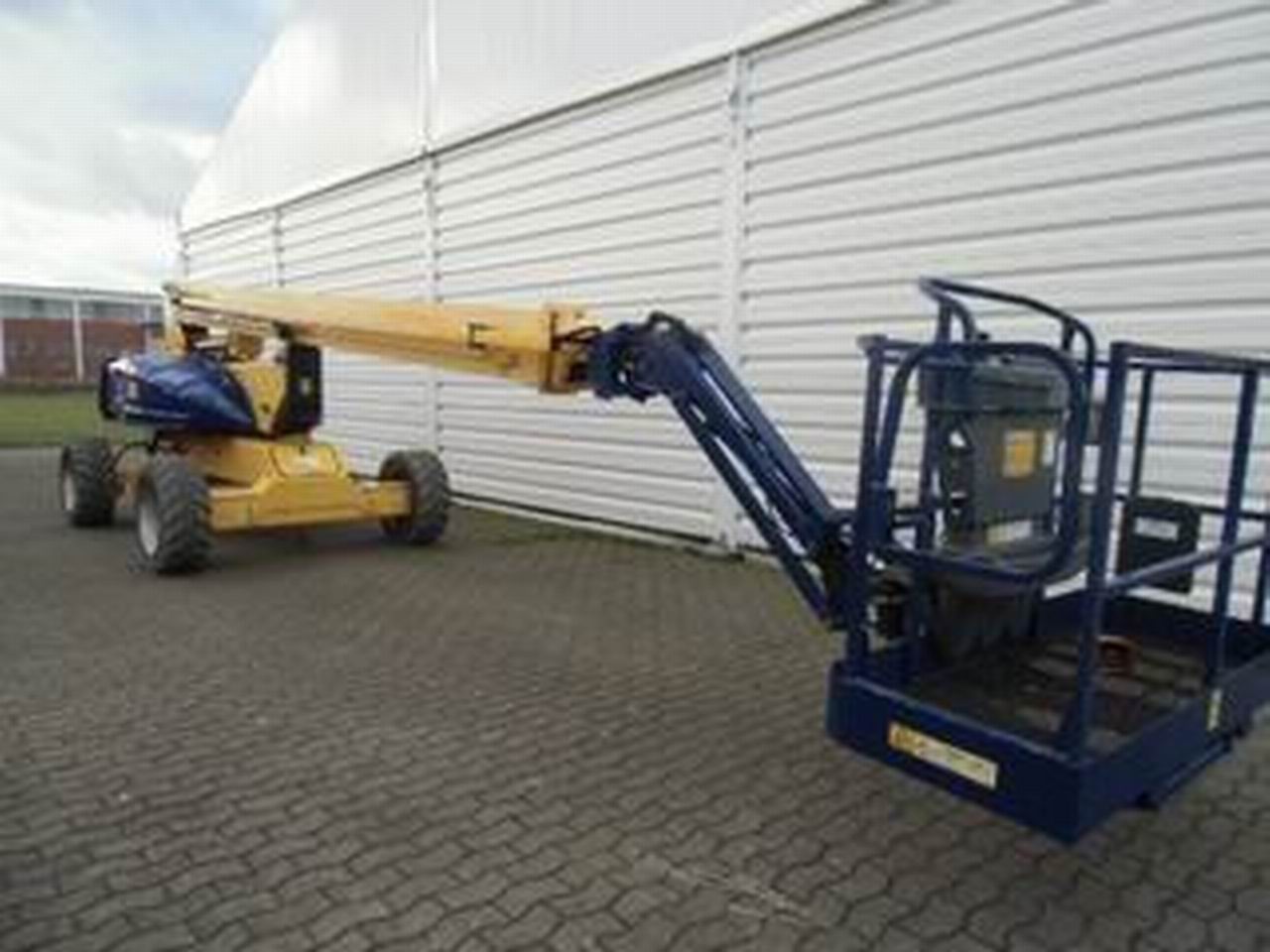 JLG M 600 JP Gelenkteleskopbühne mieten bei Richter Gabelstapler GmbH