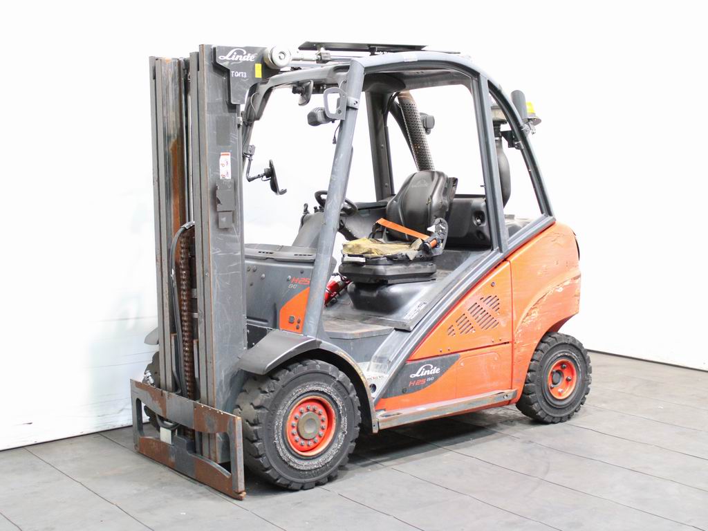 Linde H 25 D-02 393 Dieselstapler mieten bei Richter Gabelstapler GmbH