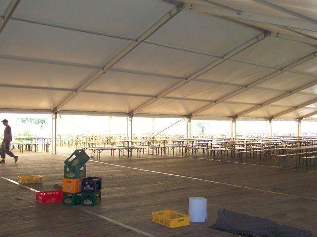 Festzelt 20 x 45 m mieten in Reinstädt