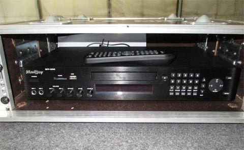 Karaokeplayer Madboy MFP-2000 Multiformatplayer mieten in Reinstädt