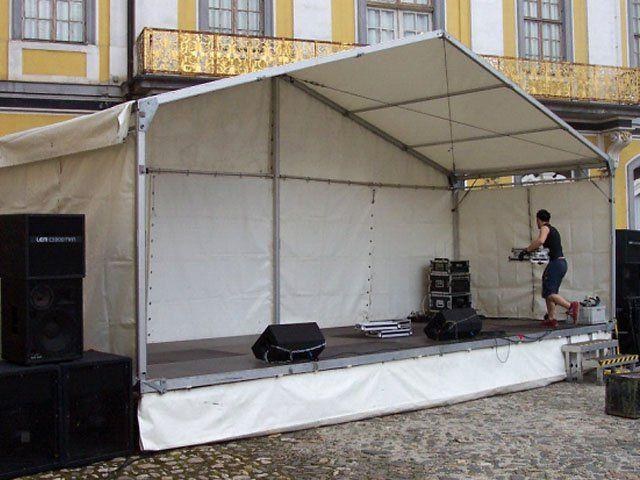 Bühne mit Zeltüberdachung 8 x 3 m mieten in Reinstädt