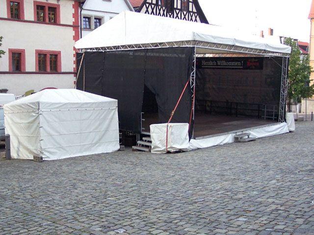 Bühne mit Dach Traversensystem 8 x 6m mieten in Reinstädt