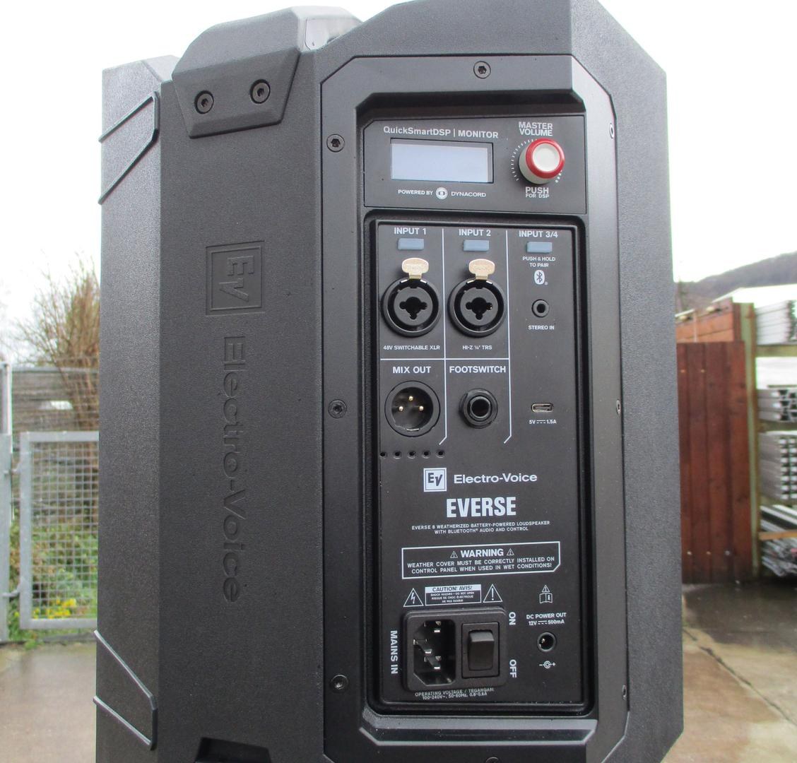 hochmoderner aktiver Akkulautsprecher / Monitor Top klein - völlig kab mieten in Reinstädt – 3