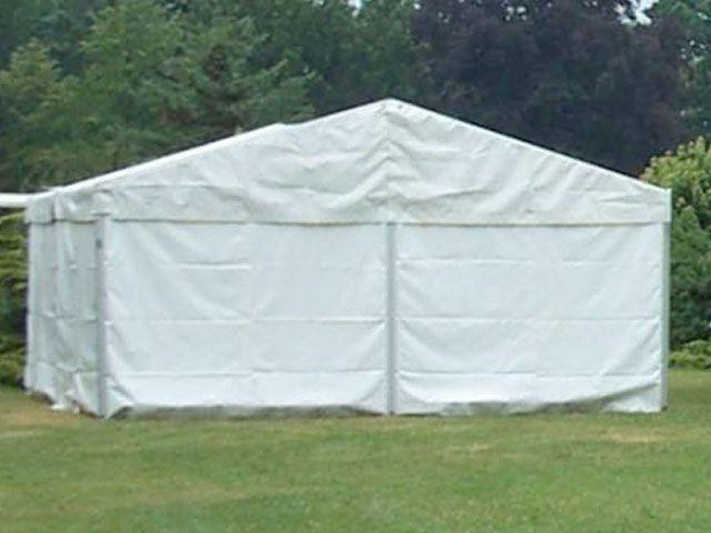 Partyzelt 8 x 9 m mieten in Reinstädt