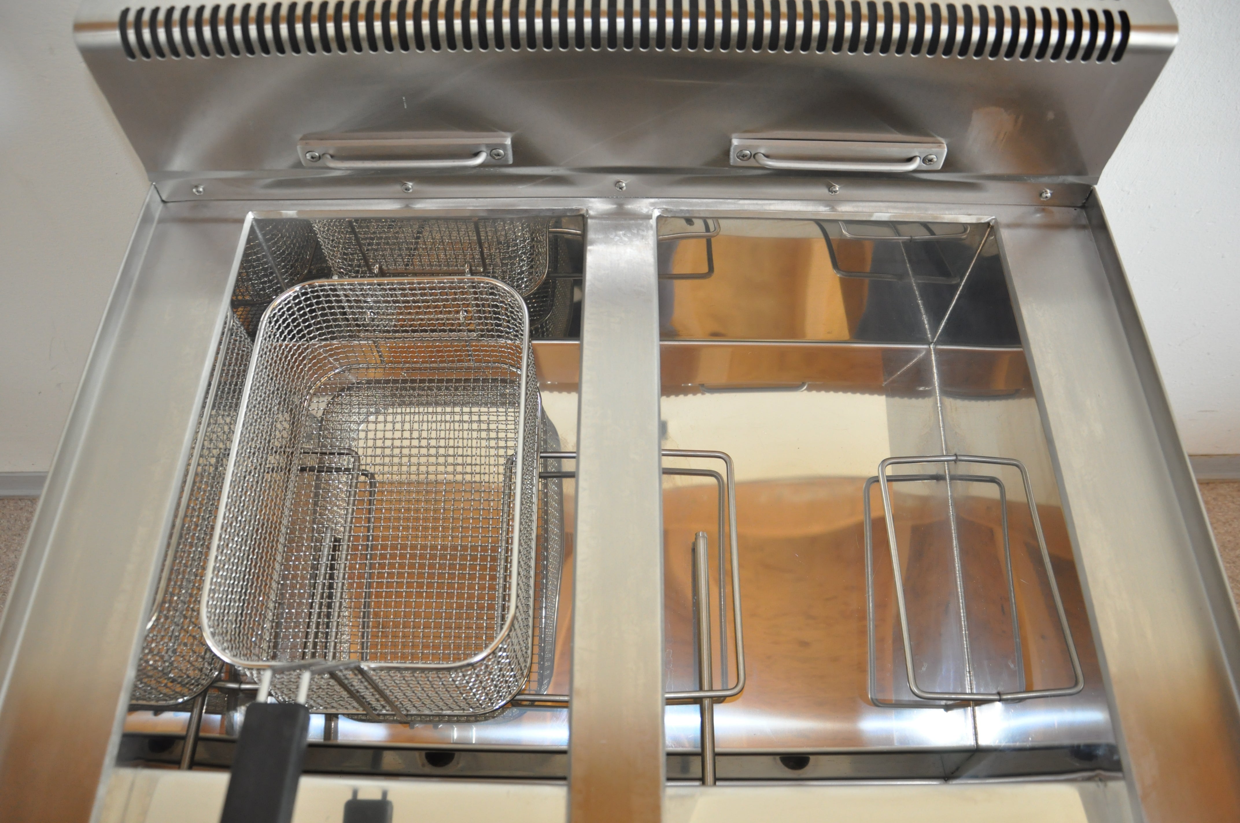 Gas Friteuse 2 x 8 Liter Fritteuse 15 kw Tischgerät – 2