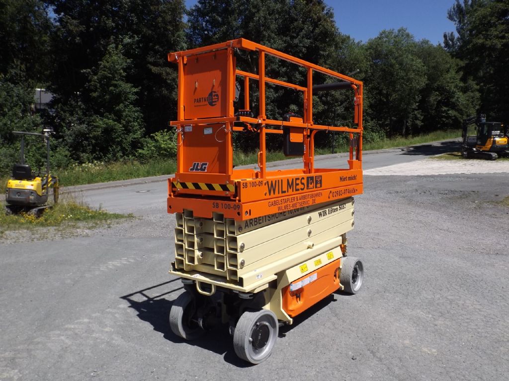 JLG 2632ES Scherenarbeitsbühne mieten bei Wilmes Mietservice Inh. Andreas-Josef Wilmes e.K.