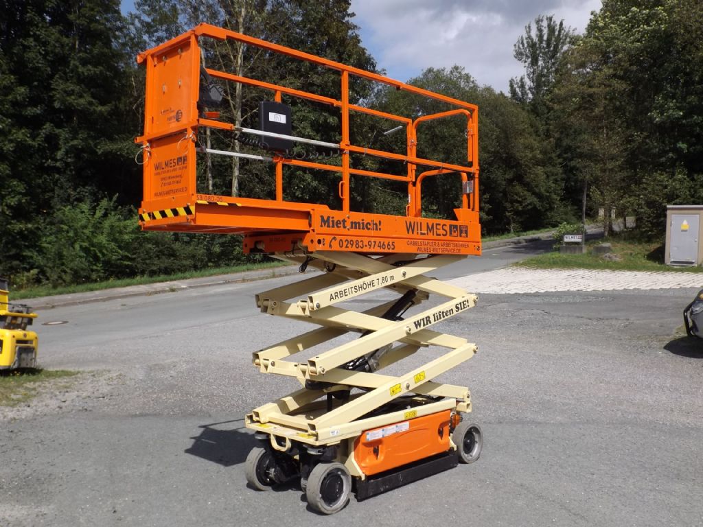 JLG 1930ES Scherenarbeitsbühne mieten bei Wilmes Mietservice Inh. Andreas-Josef Wilmes e.K.