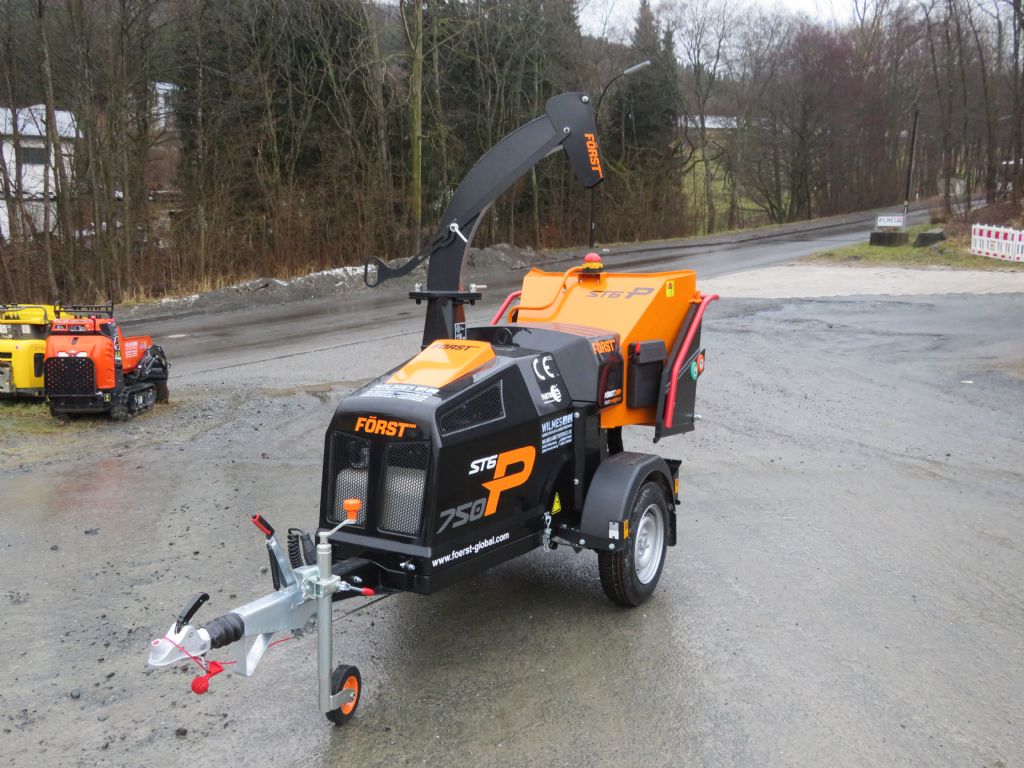 *Sonstige Holzhäcksler Ø 150 mm Först ST 6P Sonstige mieten