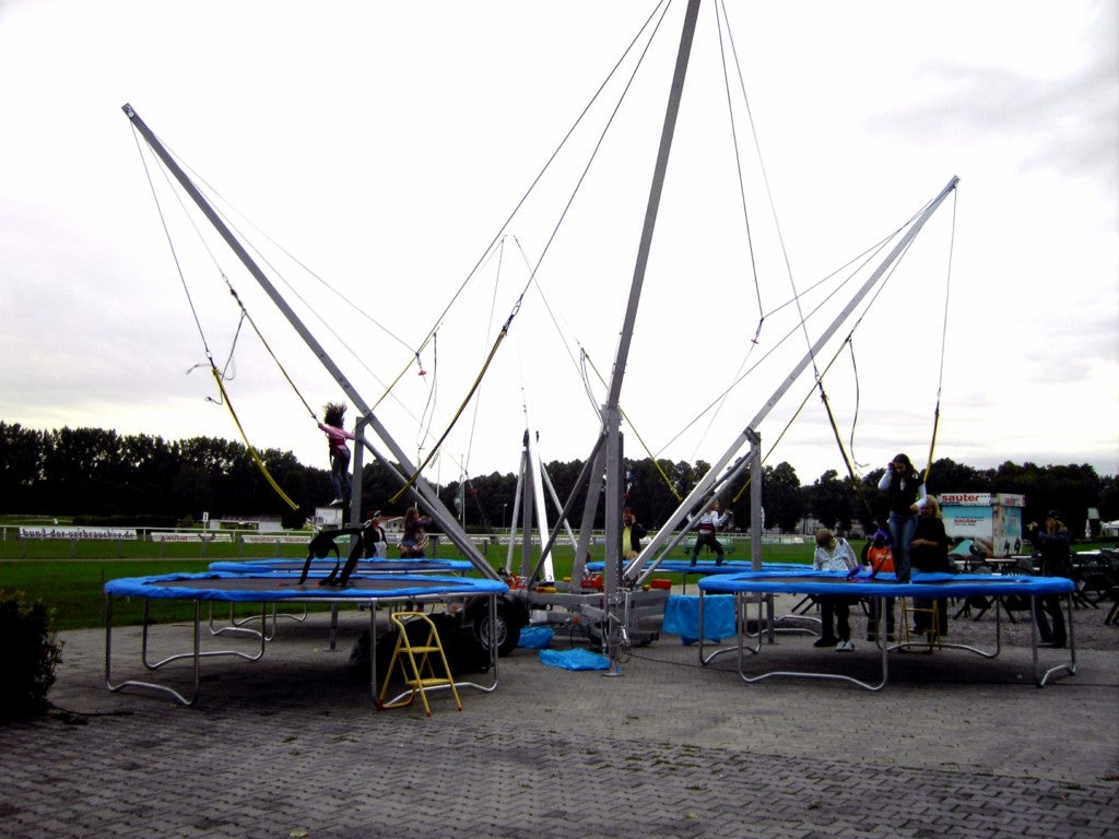 Bungeetrampolin, Bungee Trampolin, Bungee Trampolin, Bungee Springen – 3