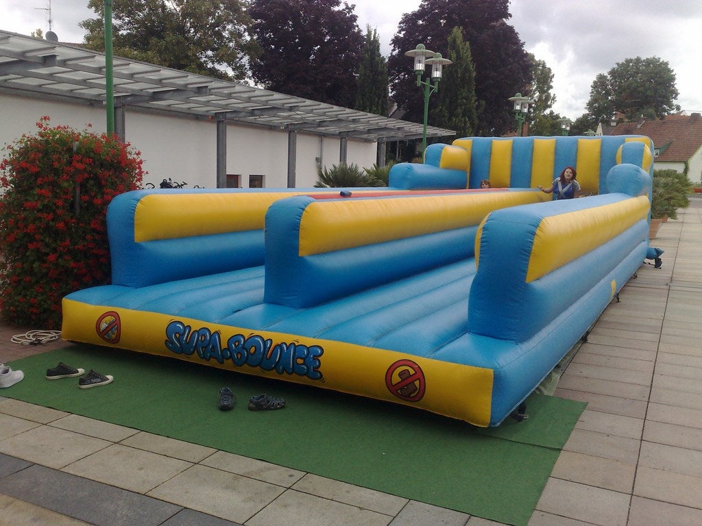 Bungee Run mieten - Klettverschluss-Wettlaufbahn für Events – 3