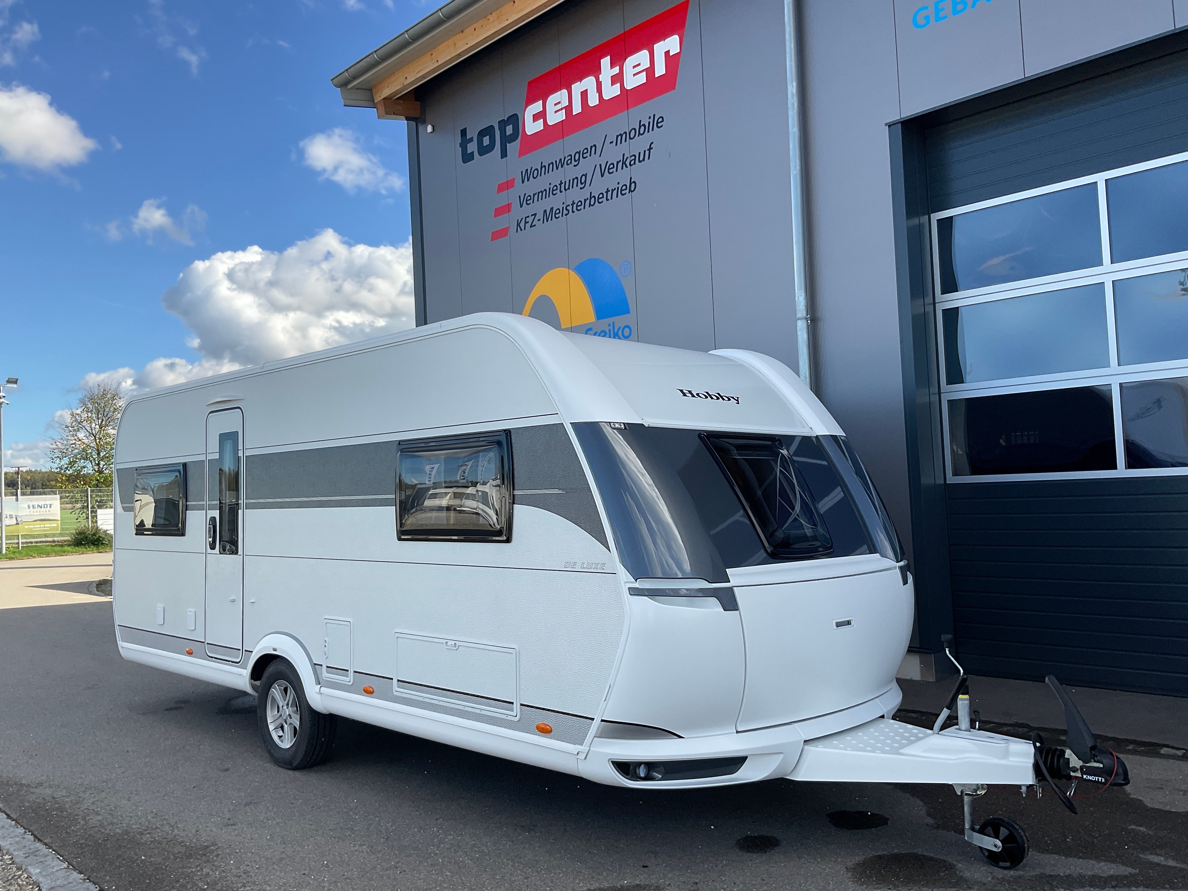 Hobby Wohnwagen 515 UHL mit Einzelbetten, Rundsitzgruppe und Hubbett für 6 Personen! – 4