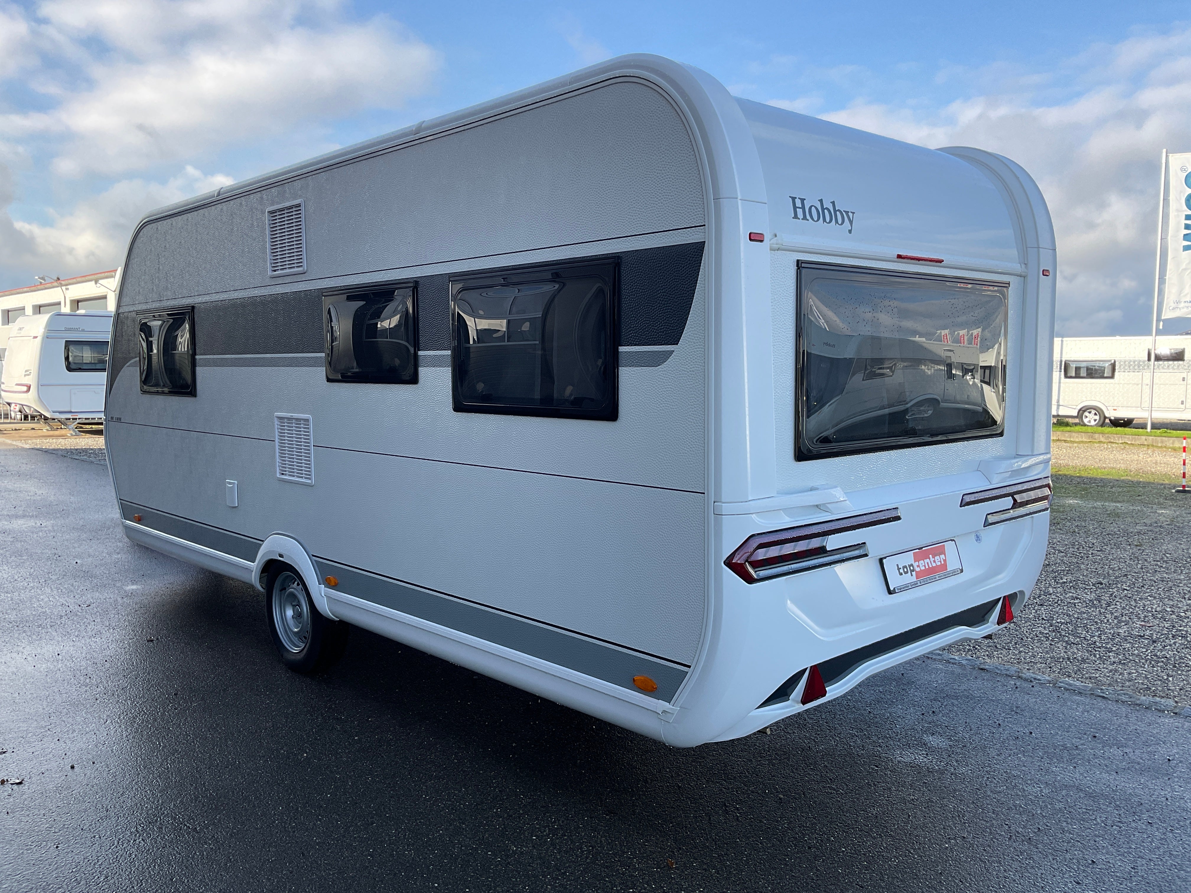 Hobby 540 UL De Luxe mit Einzelbetten und Rundsitzgruppe  Haustiere auf Nachfrage erlaubt – 2