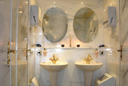 Toilettenwagen mieten bei Altenweg GmbH & Co. KG
