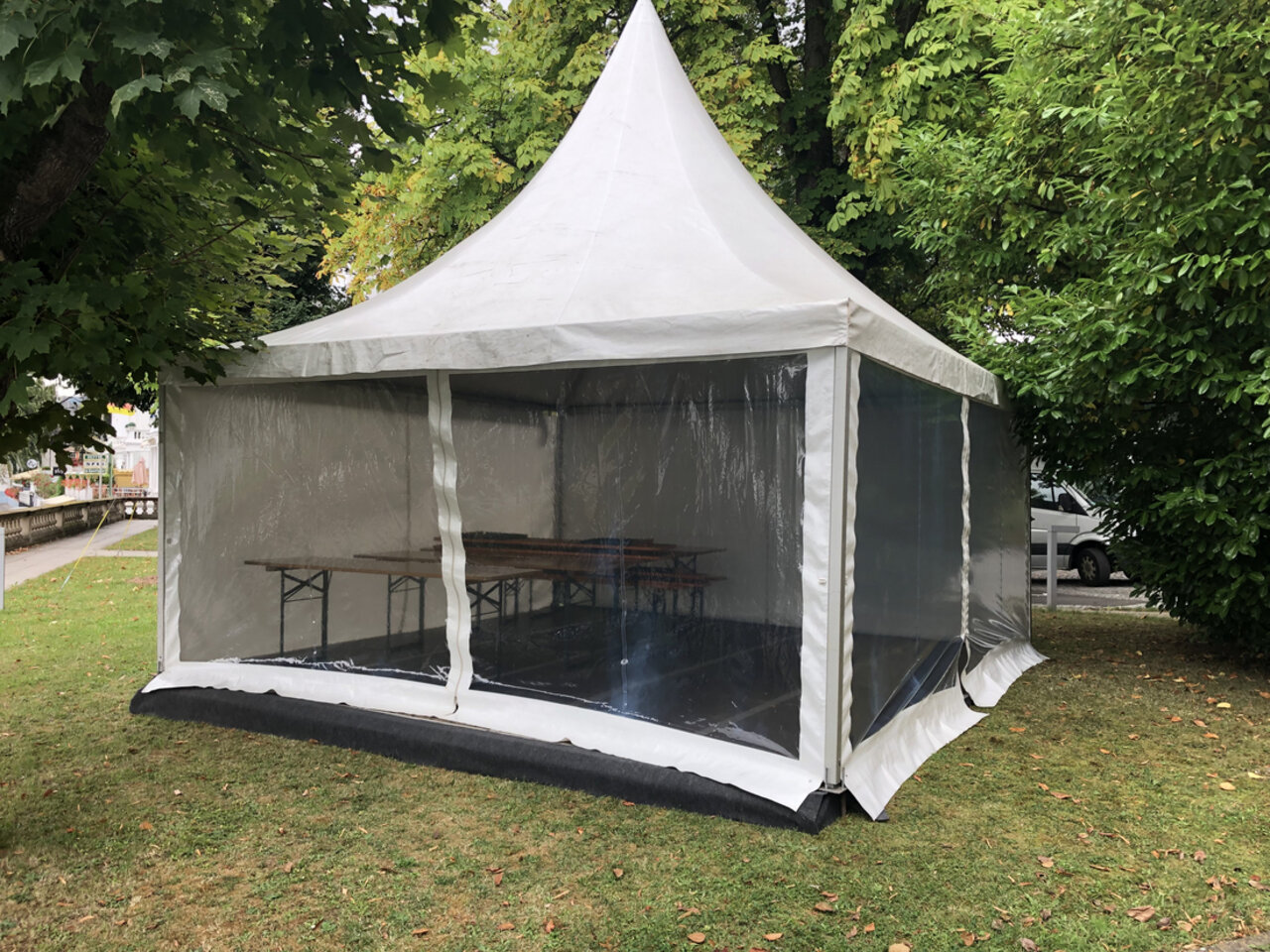 Zelte für Präsentationen mieten bei Altenweg GmbH & Co. KG