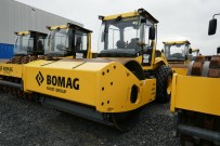 Bomag BW 219 BVC-5 mieten bei Holtdirk Baumaschinen GmbH